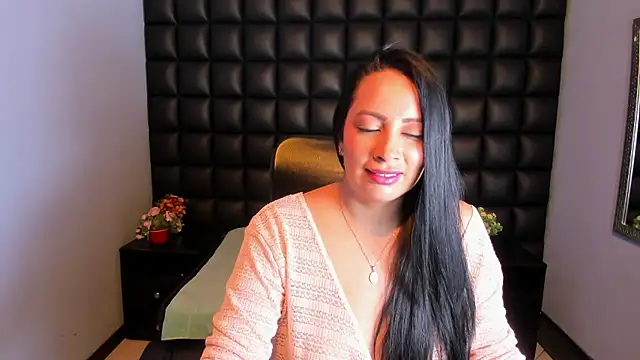 AshleyMontenegro online show from 14, 1, 2026