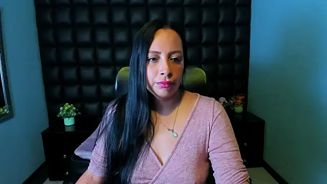 AshleyMontenegro online show from 8, 1, 2026