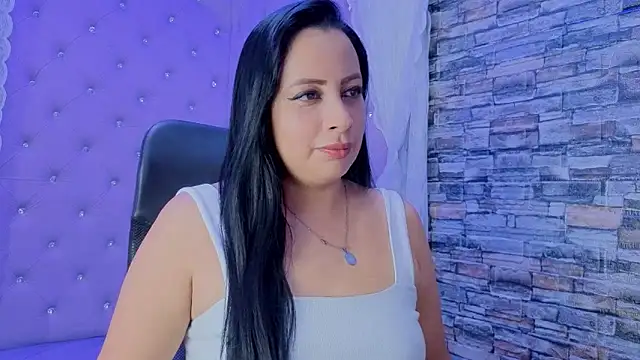 AshleyMontenegro online show from 18, 11, 2025