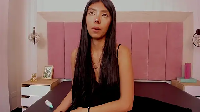 Isabella Marsh online show from 29, 10, 2025