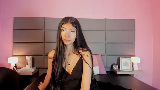 Isabella Marsh online show from 21, 11, 2025