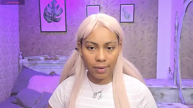 Snapshot of Sofia_clk chatting on 12, 6, 2026 Sofia clk online show from 12, 6, 2026