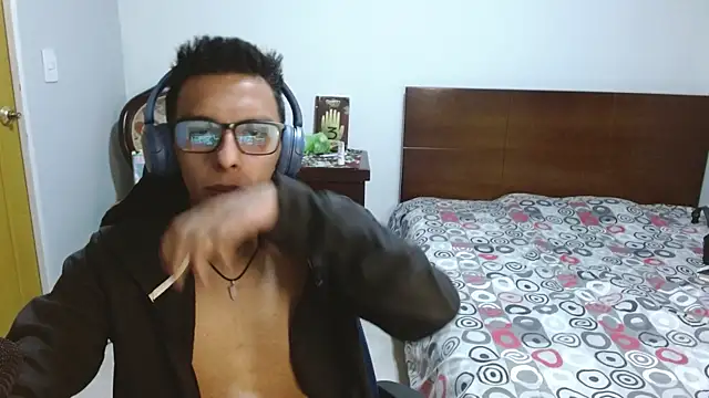 DavTwink3100 online show from 24, 11, 2025