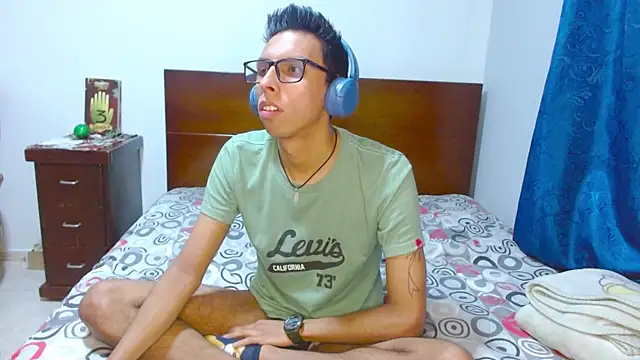 DavTwink3100 online show from 19, 12, 2025