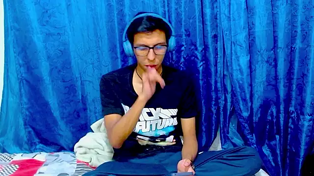 DavTwink3100 online show from 4, 2, 2026