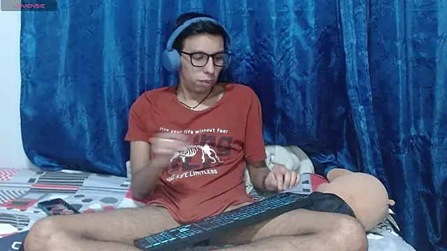 DavTwink3100 online show from 2, 4, 2026