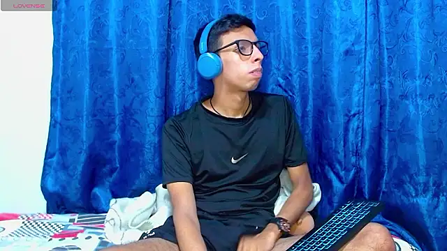 DavTwink3100 online show from 20, 3, 2026