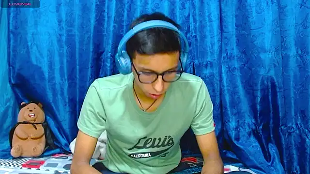 DavTwink3100 online show from 4, 3, 2026