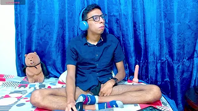 DavTwink3100 online show from 16, 3, 2026