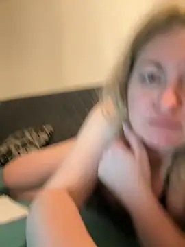 Amelia-Diamond online show from 30, 11, 2025