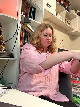 Amelia-Diamond online show from 15, 12, 2025