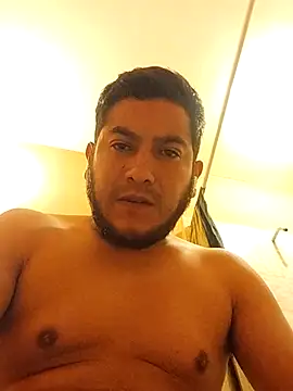 Snapshot of Travieso_21 chatting on 23, 11, 2025 Travieso 21 online show from 23, 11, 2025