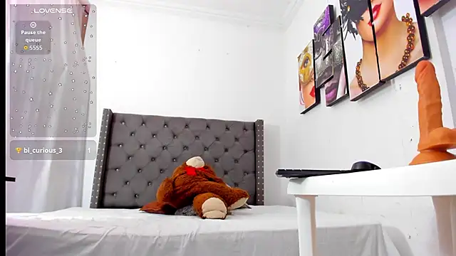 roxy rebel online show from 26, 9, 2025