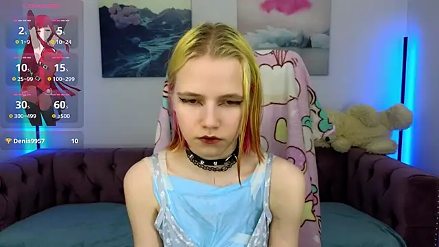 Snapshot of MitaSide chatting on 26, 11, 2025 MitaSide online show from 26, 11, 2025