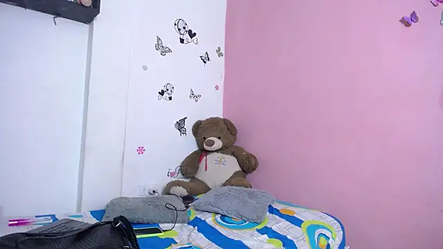 Latin DonnaHazel online show from 14, 11, 2025