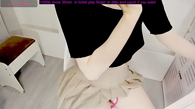 Snapshot of mimi_babyyy chatting on 1, 6, 2026 mimi babyyy online show from 1, 6, 2026