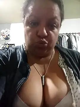 Alondrabb80 online show from 5, 11, 2025