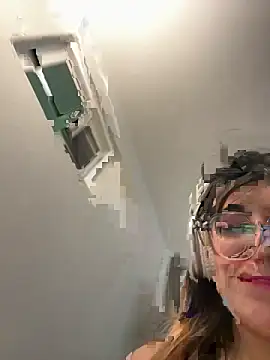 milky denni online show from 7, 6, 2026