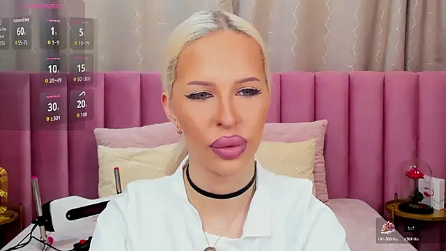 KailaCrystall online show from 12, 11, 2025