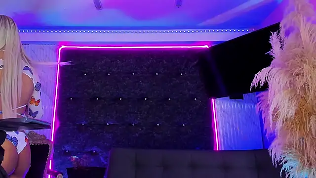 Queens Wonders Blonders online show from 13, 3, 2026