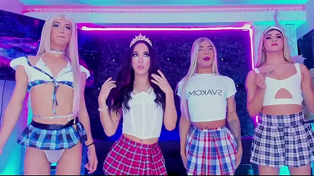 Queens Wonders Blonders online show from 17, 1, 2026