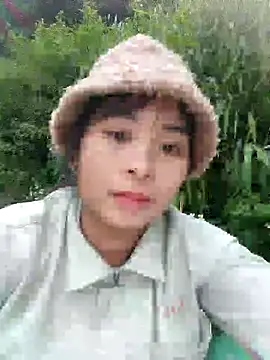 Squirrel-Pear online show from 3, 11, 2025