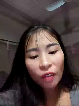 Squirrel-Pear online show from 4, 11, 2025