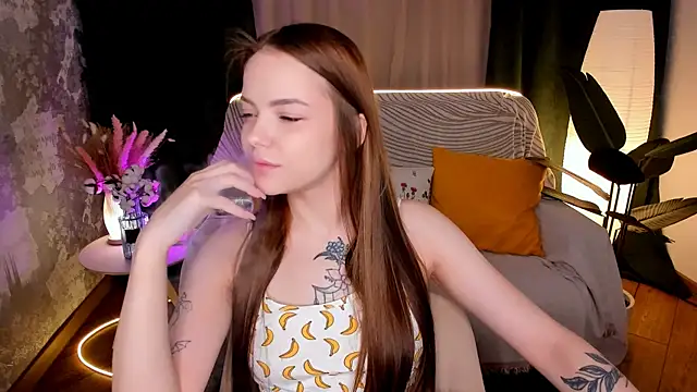 MelissaBell  online show from 15, 11, 2025