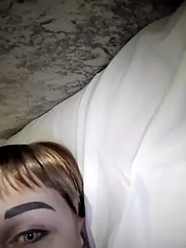 Loveyoudearxq online show from 19, 10, 2025