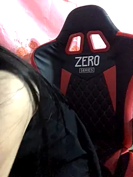 Kylie beem online show from 28, 10, 2025