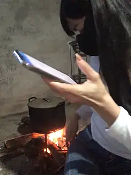 Kylie beem online show from 30, 10, 2025