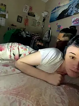 chocolatestrawberrydips online show from 8, 11, 2025