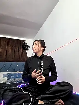 ShareeBax  online show from 25, 10, 2025