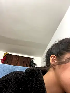 ShareeBax  online show from 3, 11, 2025