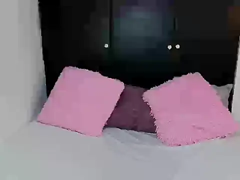 Snapshot of ChrisLuxury chatting on 16, 11, 2025 ChrisLuxury online show from 16, 11, 2025