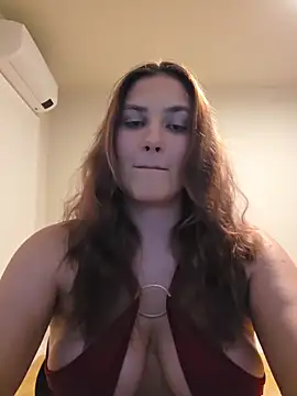 Snapshot of MiaRides19 chatting on 21, 6, 2026 MiaRides19 online show from 21, 6, 2026