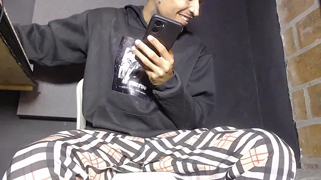 Anaconda larga online show from 28, 2, 2026