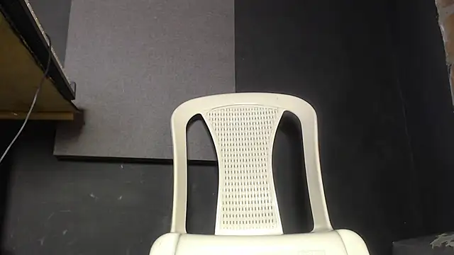 Anaconda larga online show from 8, 3, 2026