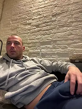 Rotteei1 online show from 11, 3, 2026