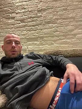 Rotteei1 online show from 11, 2, 2026