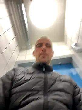 Rotteei1 online show from 11, 11, 2025