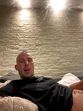 Rotteei1 online show from 8, 11, 2025