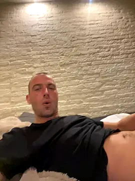 Rotteei1 online show from 6, 11, 2025