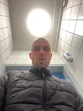 Rotteei1 online show from 31, 10, 2025