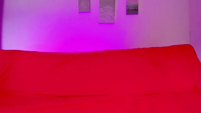 Nikki  uwu online show from 8, 7, 2026