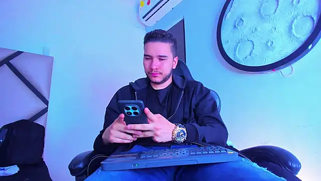 Snapshot of mike_257 chatting on 5, 2, 2026 mike 257 online show from 5, 2, 2026