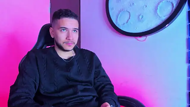 mike 257 online show from 13, 4, 2026