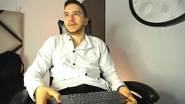 mike 257 online show from 3, 12, 2025