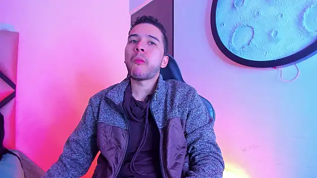 Snapshot of mike_257 chatting on 10, 2, 2026 mike 257 online show from 10, 2, 2026