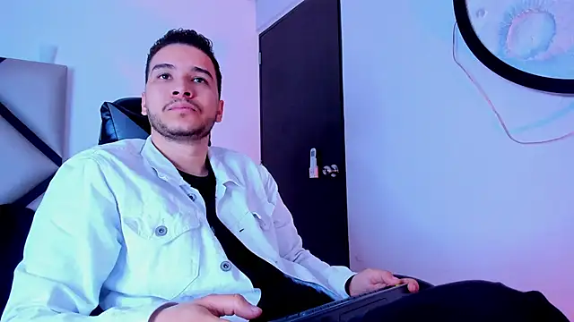 mike 257 online show from 4, 11, 2025